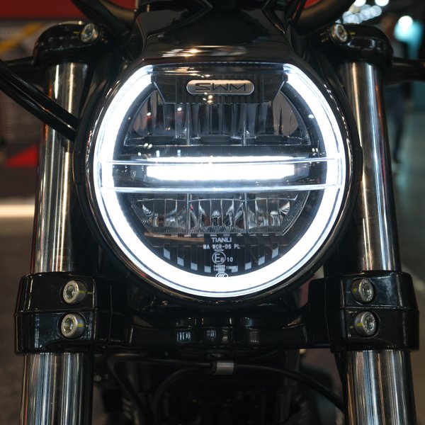 Stormbreaker V1200 20